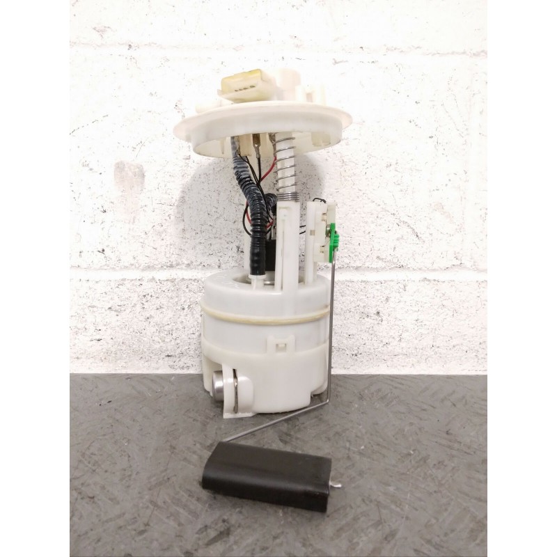 POMPA GALLEGGIANTE CARBURANTE FIAT PUNTO 188 1.2 B. DEL 2000  2400000105664