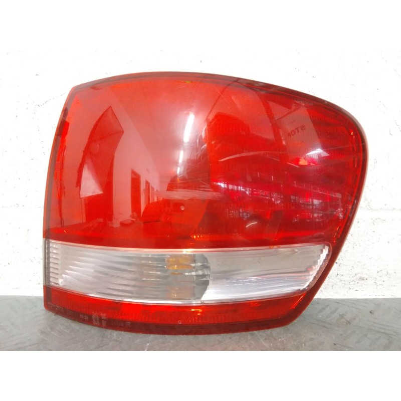 FANALE FANALINO STOP POST. DX TOYOTA AVENSIS VERSO DEL 2003  2400000111757