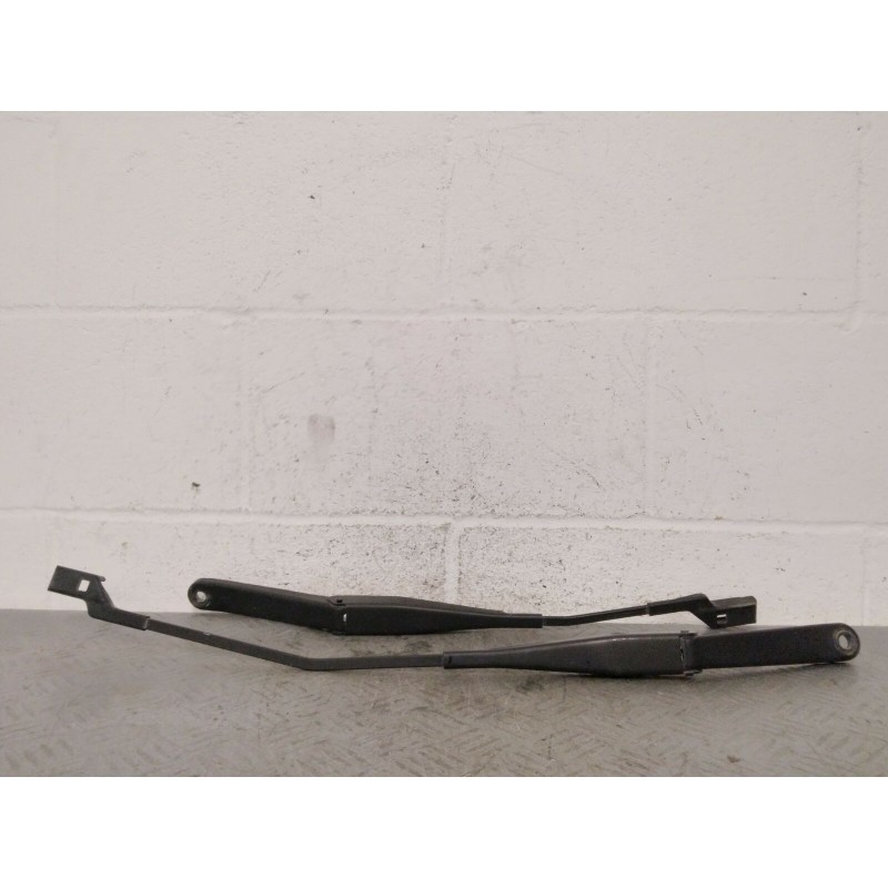 BRACCETTI TERGICRISTALLO ANTERIORI FORD FIESTA VI DEL 2008  2400000113782