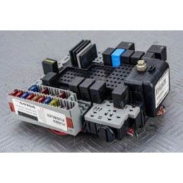 FUSIBILIERA SCATOLA FUSIBILI VOLVO V70 SW XC 70 2.5 BENZI ANNO 00-07 COD 8622520  2400000008913
