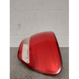 FANALE FANALINO STOP POST. DX TOYOTA AVENSIS VERSO DEL 2003  2400000111757